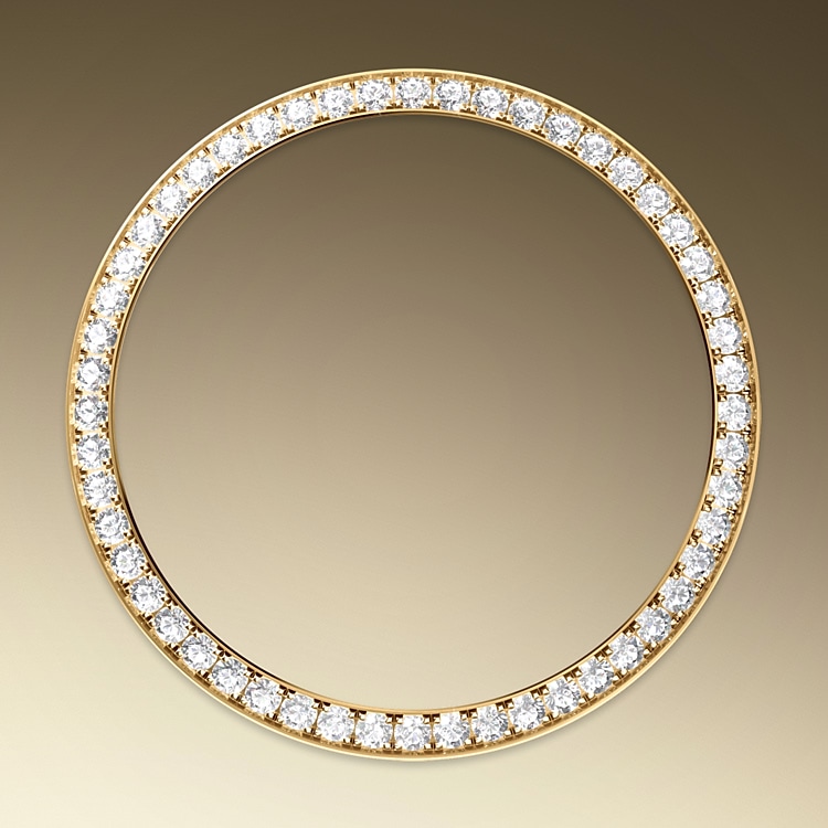 Diamond-set bezel Diamond-set bezel