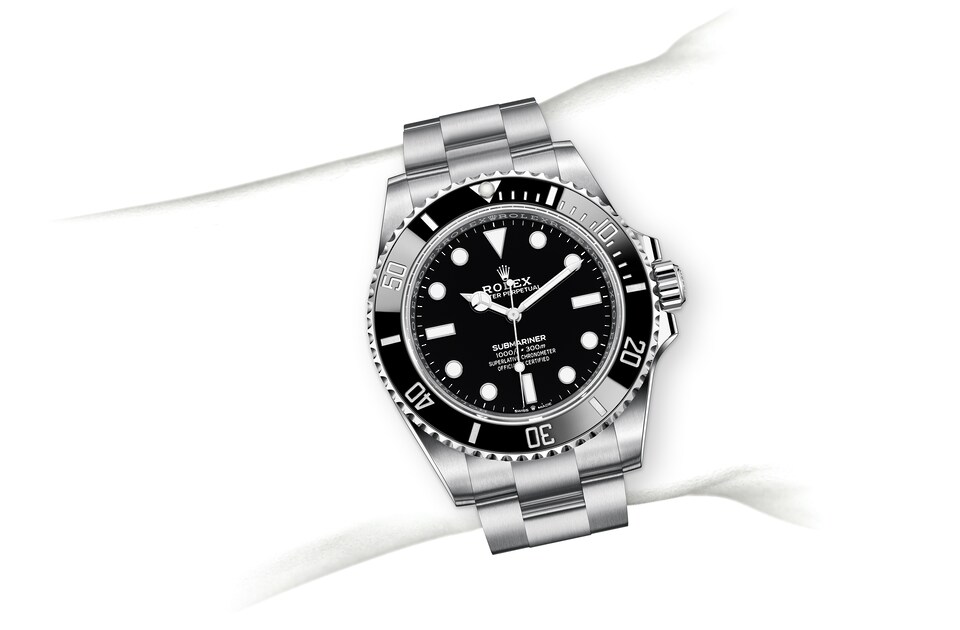 M124060-0001-on-wrist