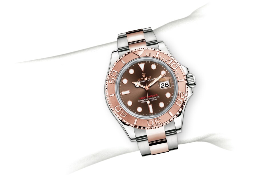 M126621-0001-on-wrist