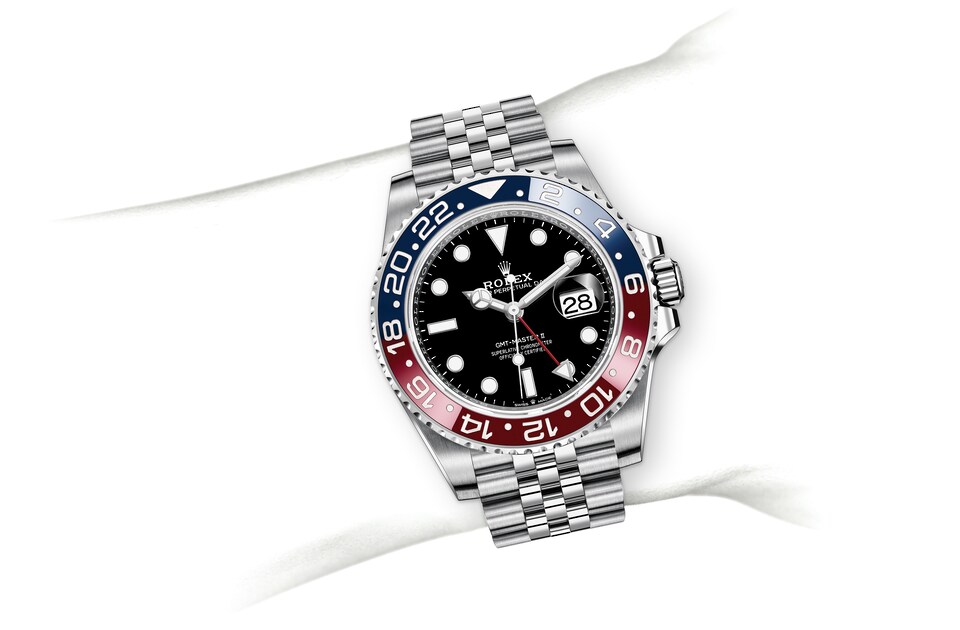 M126710BLRO-0001-on-wrist