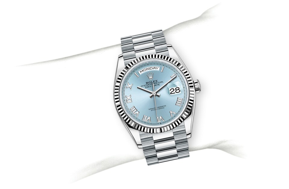 M128236-0008-on-wrist