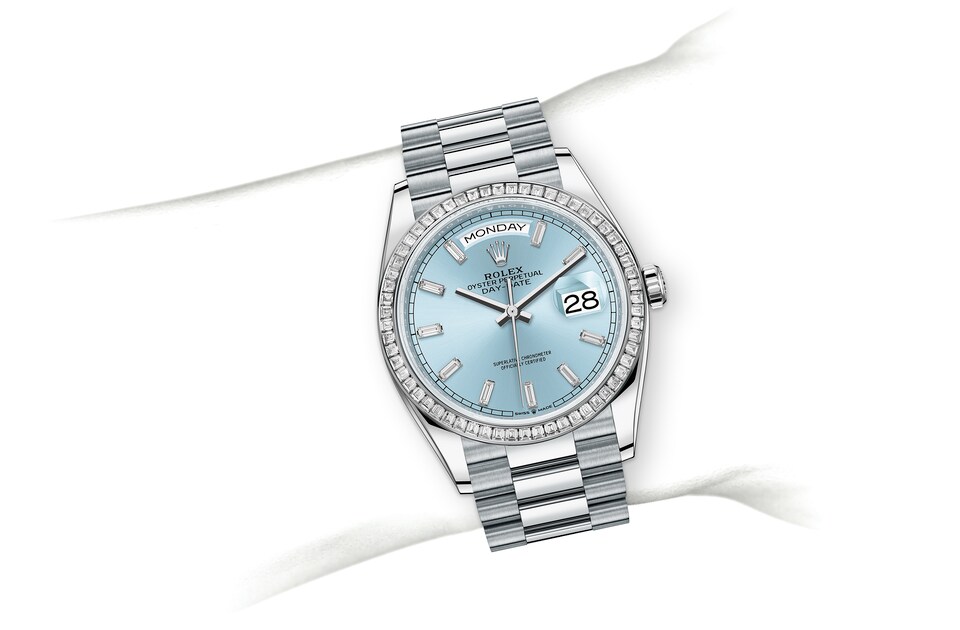 M128396TBR-0003-on-wrist