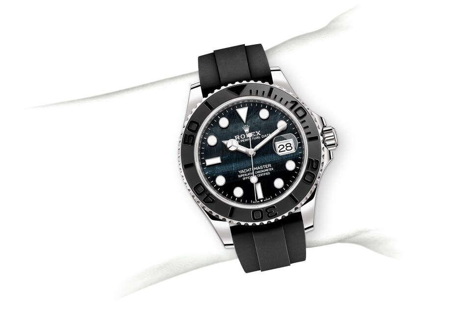 M226659-0004-on-wrist