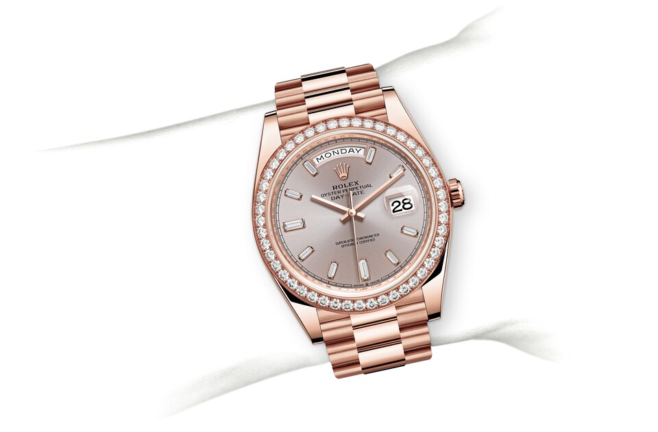M228345RBR-0007-on-wrist