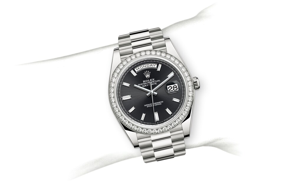 M228349RBR-0003-on-wrist