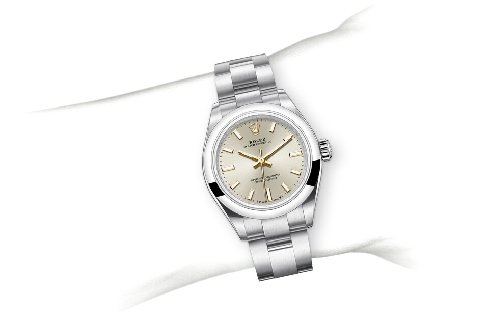 M276200-0001-on-wrist